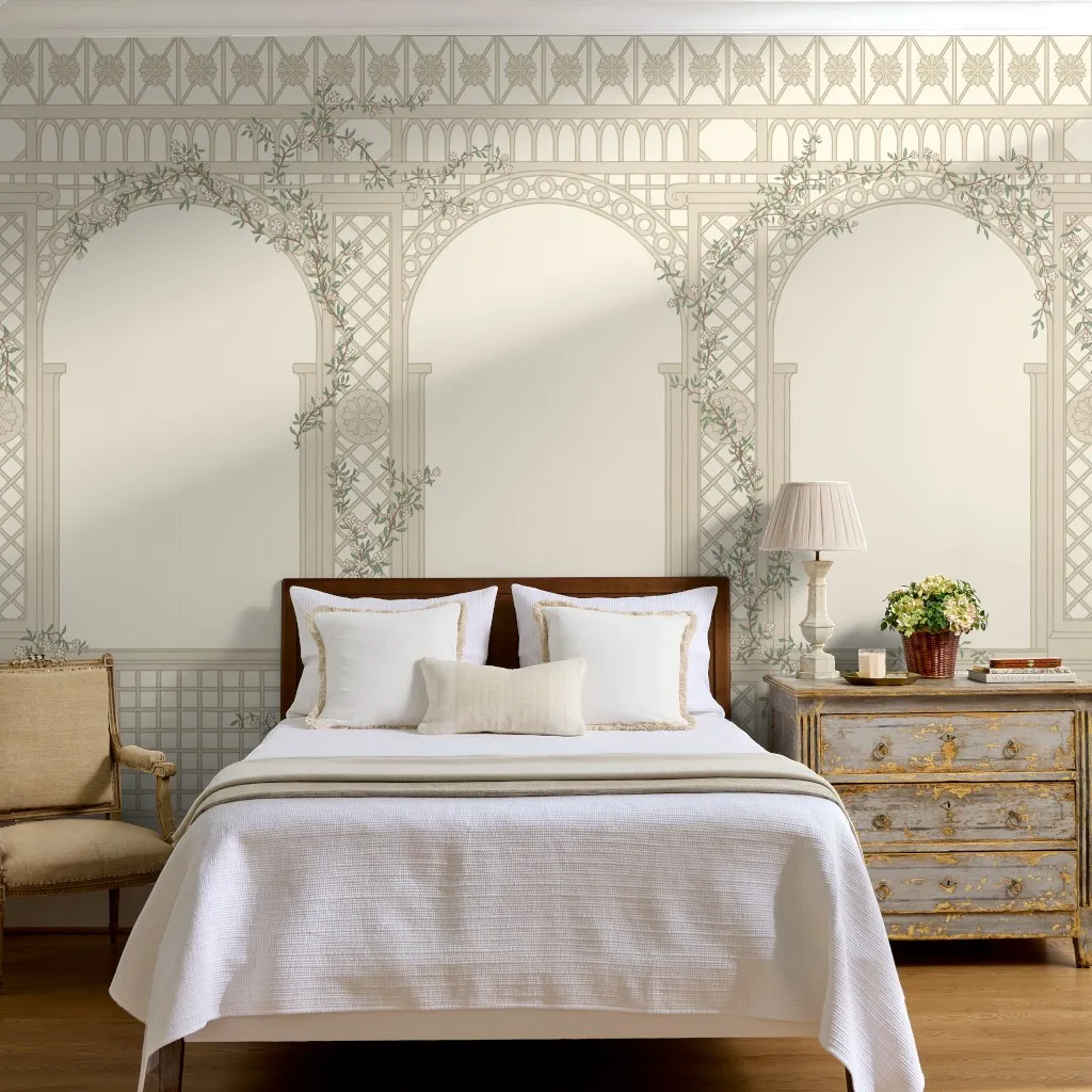 Jessamine Vintage English Country Garden Trellis in Cream